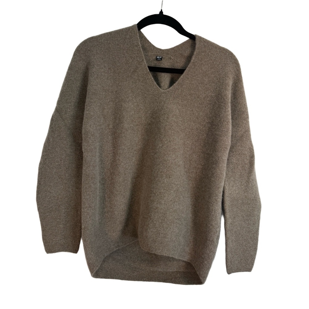Uniqlo Sweater Large Brown Vneck Long Sleeve Relaxed Fit Drop Shoulder Wool